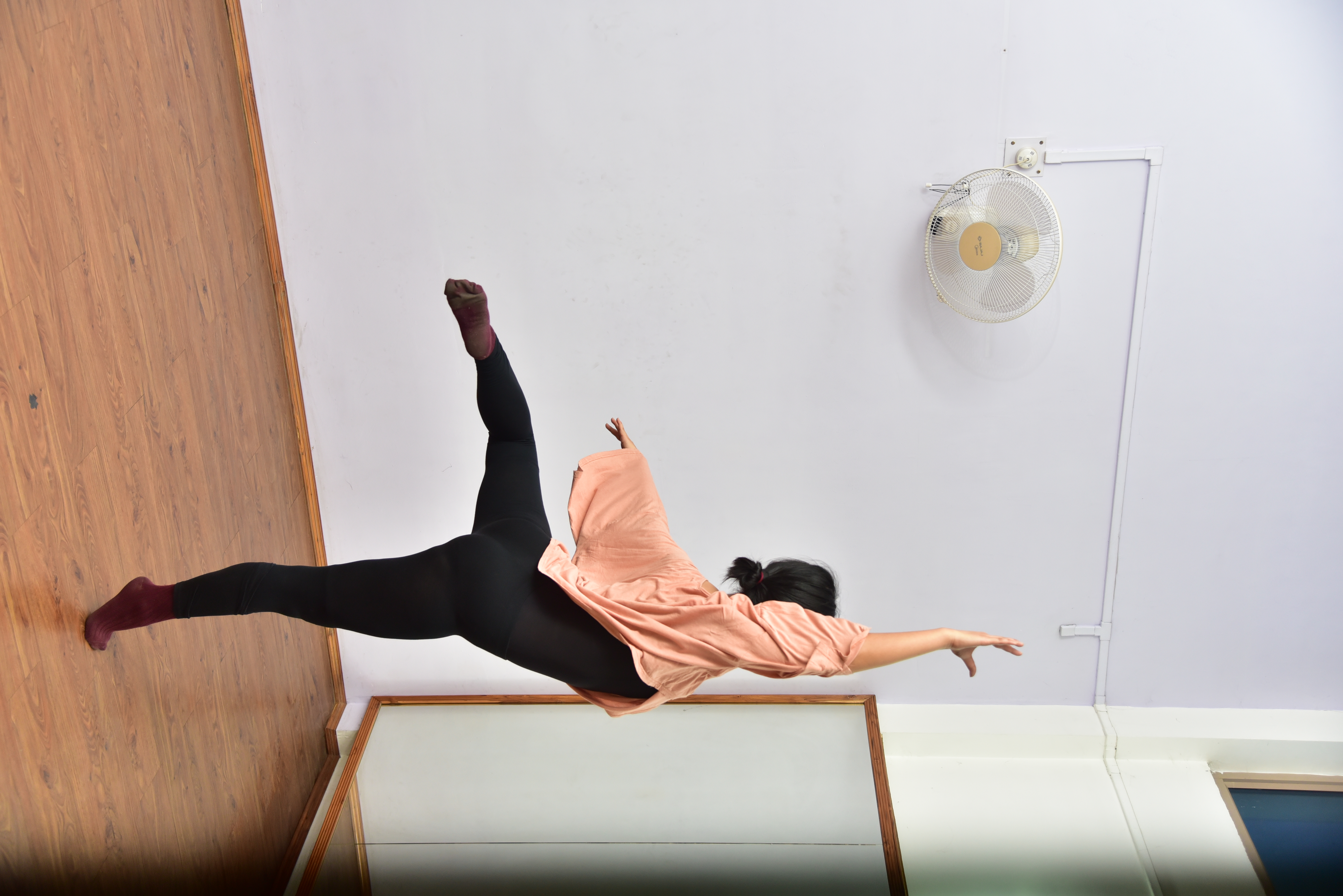 Virieno performing — photo 2